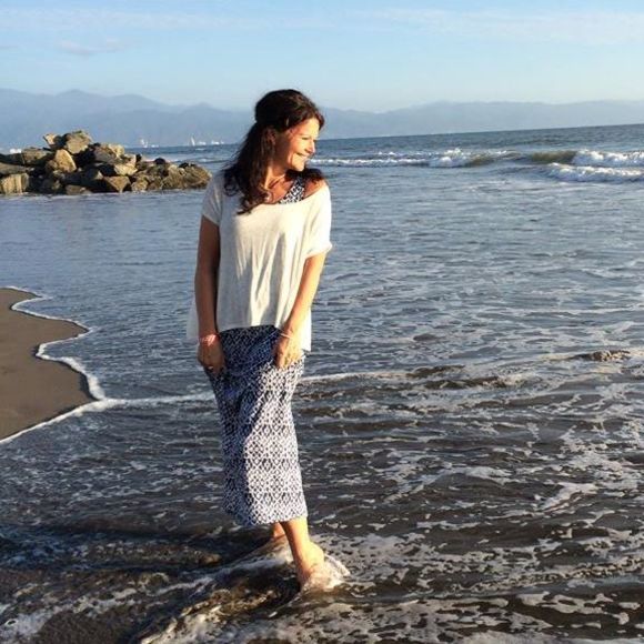 Meet your Posher, Rebekah - Picture 1 of 1